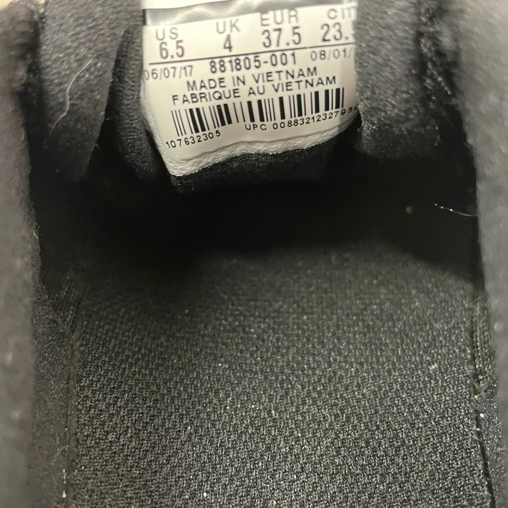 Nike Women's Black Flex Experience RN 6 Size 6.5 - Picture 8 of 8